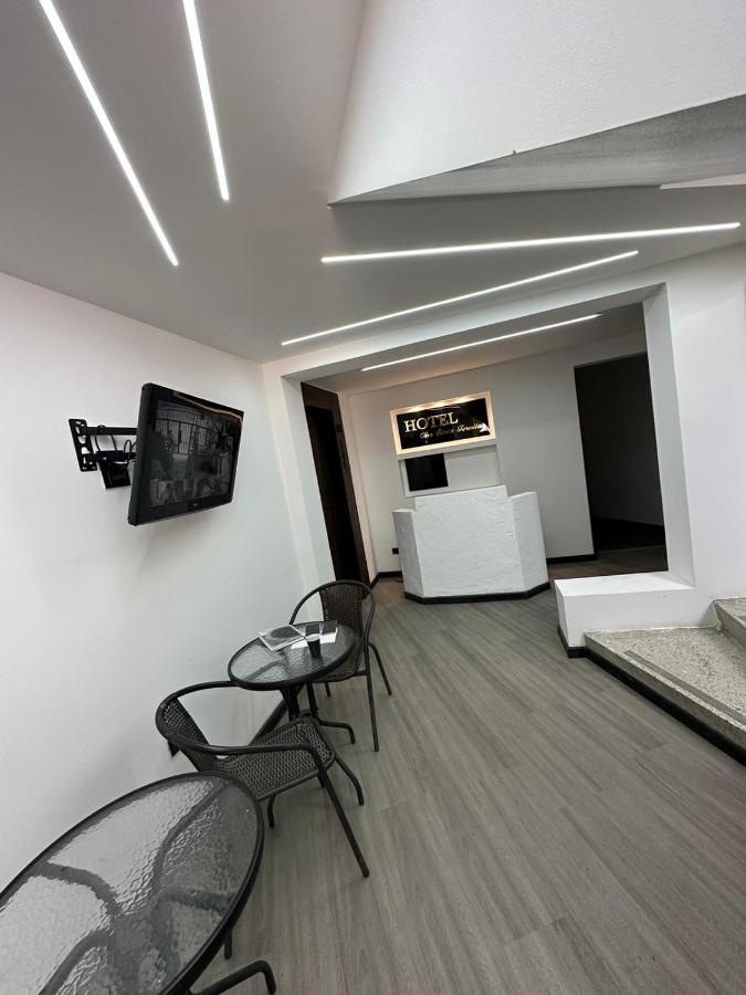 Hotel Casa Santa Teresita - Bogota — Photos 1